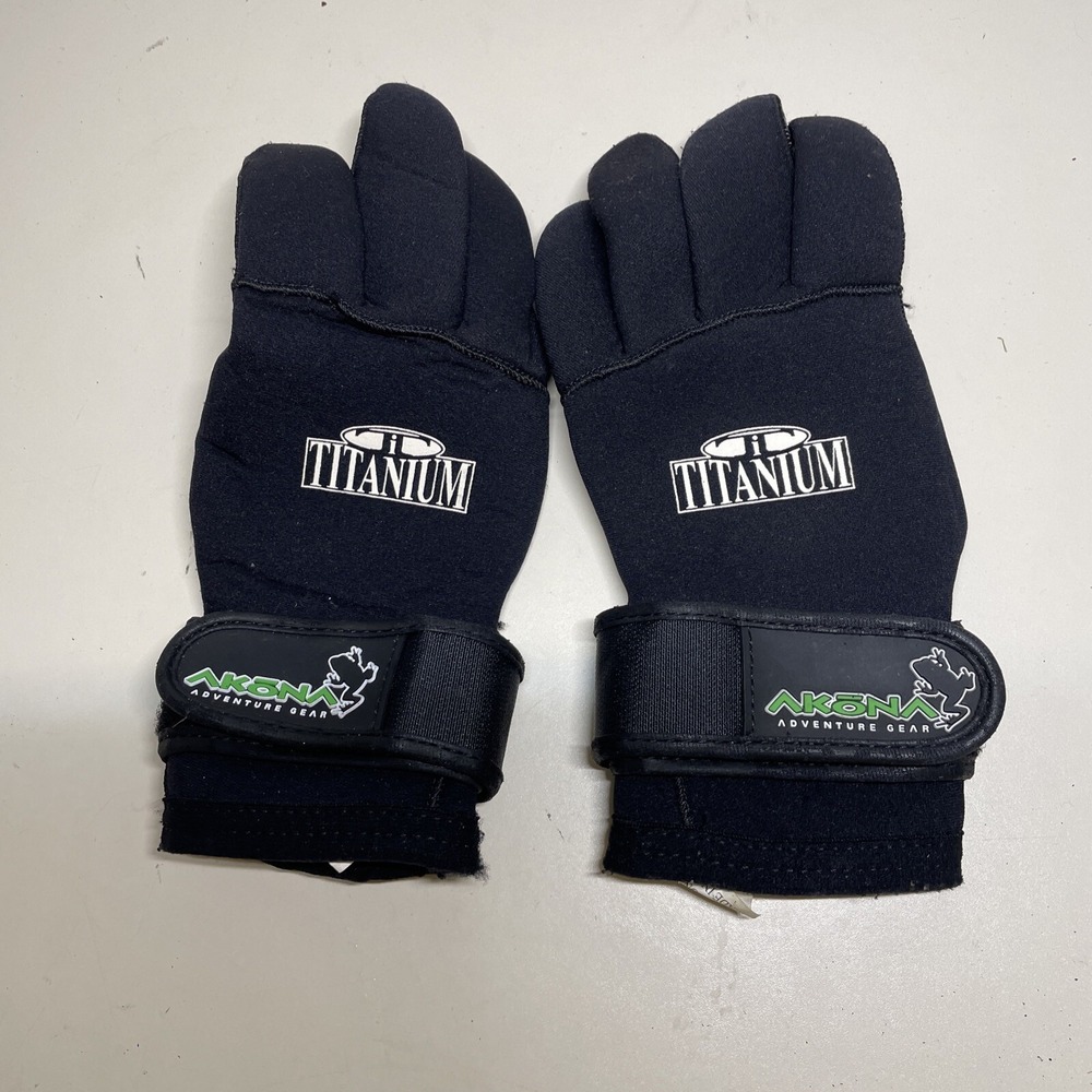 Akona Adventure Gear Dive Gloves "MD" TITANIUM  Neoprene